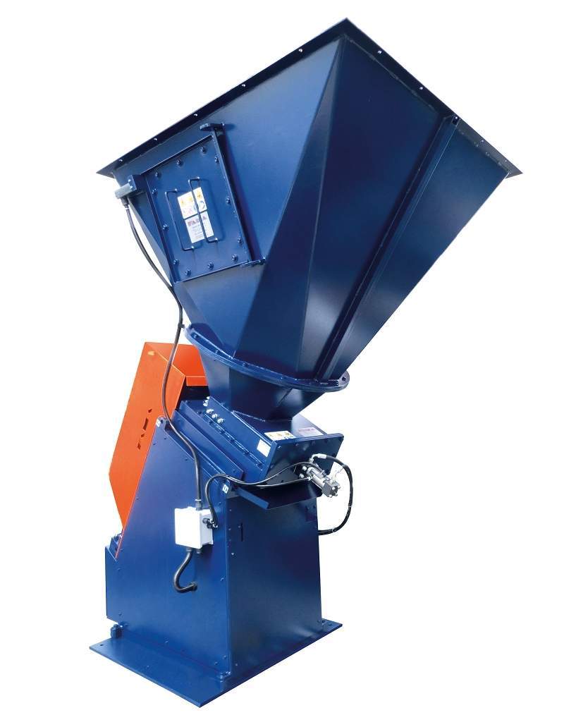 TTC1000 Triturador vertical 300÷1000 kg/h com ejetor de peças